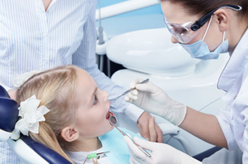 Give Your Child a Positive Introduction to the Dentist